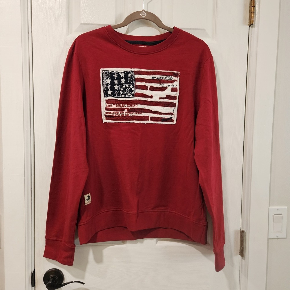 Winchester Men's Distressed Red Patriotic Crewneck Sweatshirt Size Medium
